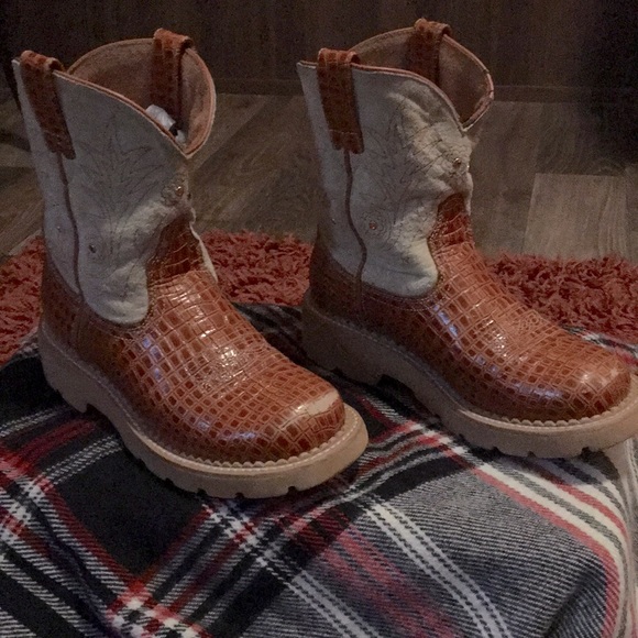 Ariat Other - Ariat boots